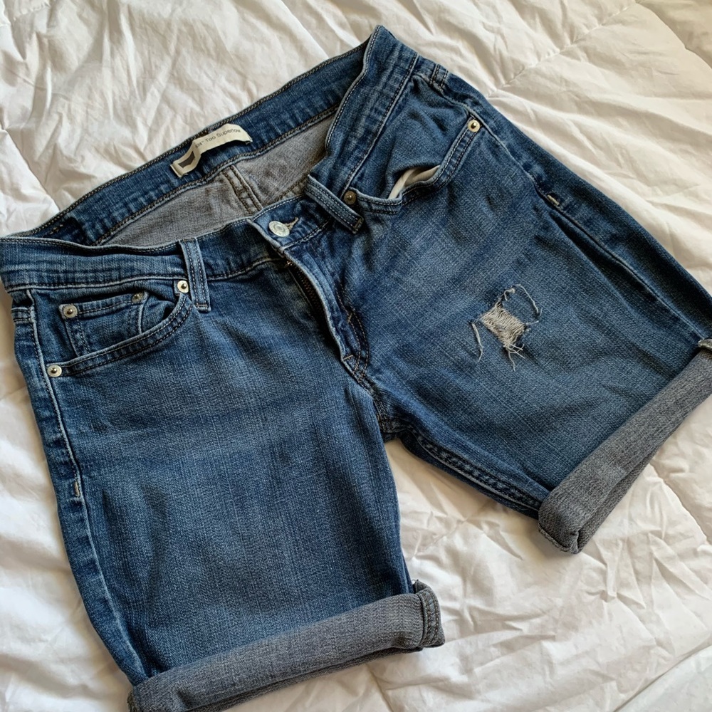 Levi’s shorts